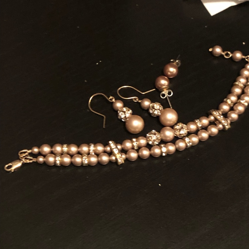 Evening wear jewelry